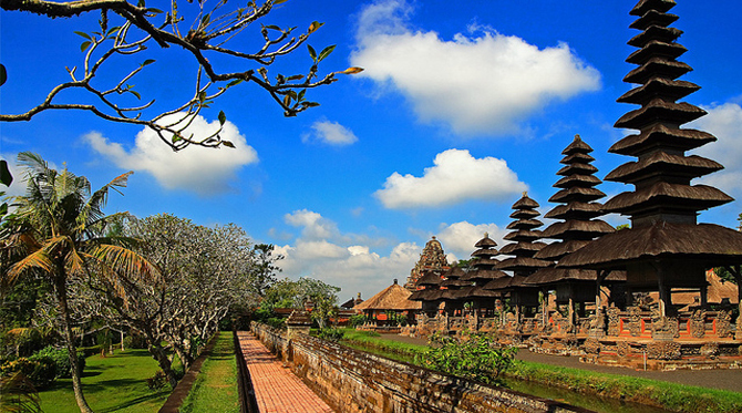 Everything You Need to Know About Pura Taman Ayun Temple in Bali