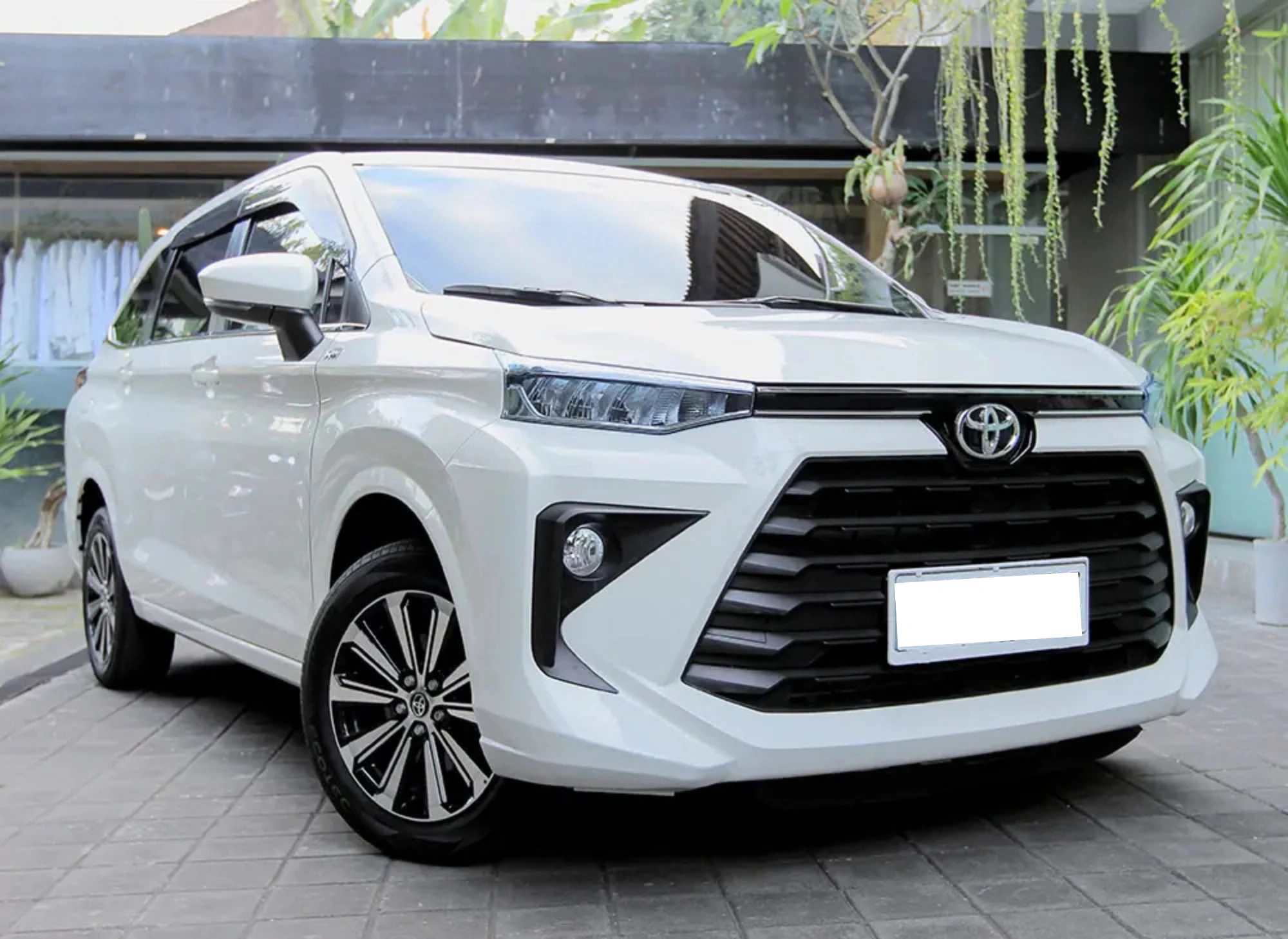 Car Rental with Driver in Seminyak