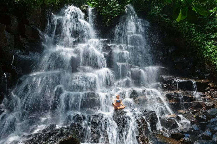 Kanto Lampo Waterfall